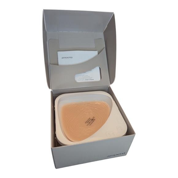 New In Box Amoena 440 2S EssentialBreast Prosthesis FormIvory Size 6 Germany